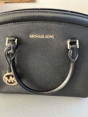 Michael Kors Shoulder Bag Black Saffiano Leather Satchel Crossbody Medium Size